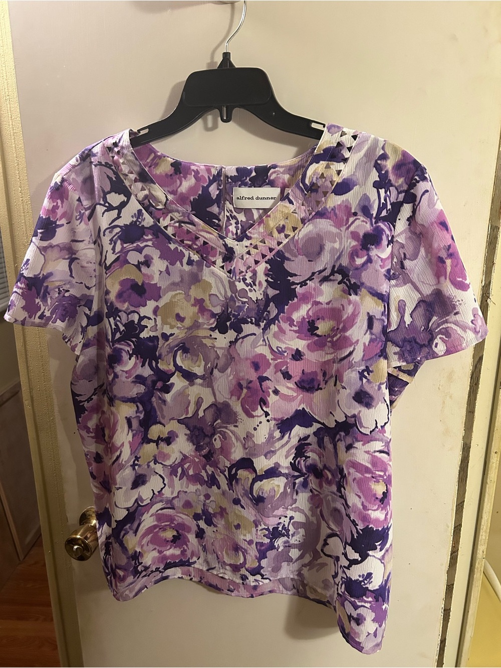 Alfred Dunner Lavender and Purple Floral V-Neck Short Sleeve Top